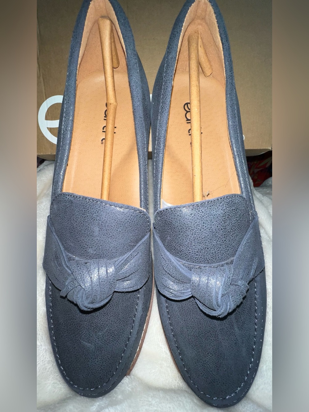 Earth Shoes Women’s Navy Leather Knotted Loafers. NIB. Size: 11.  Asking: $79.